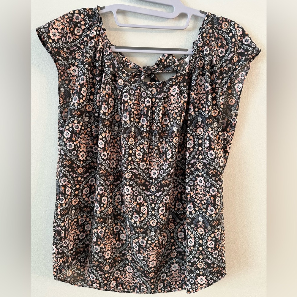 LC Lauren Conrad Navy & Pink Patterned Blouse